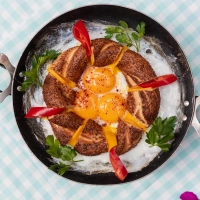 Simit with Eggs